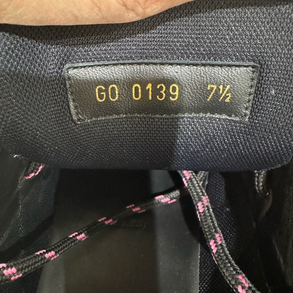 Louis Vuitton Zig Zag sneakers, two small scratches - Picture 7 of 7